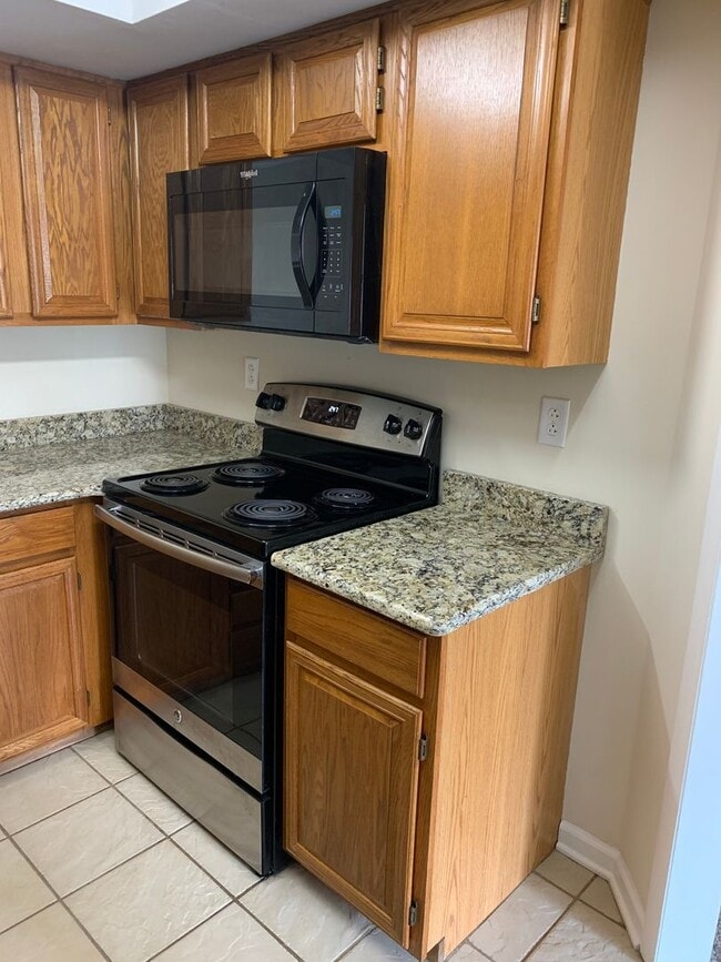 Photo - 2 bedroom, 2.5 bath townhome in Pike Creek
