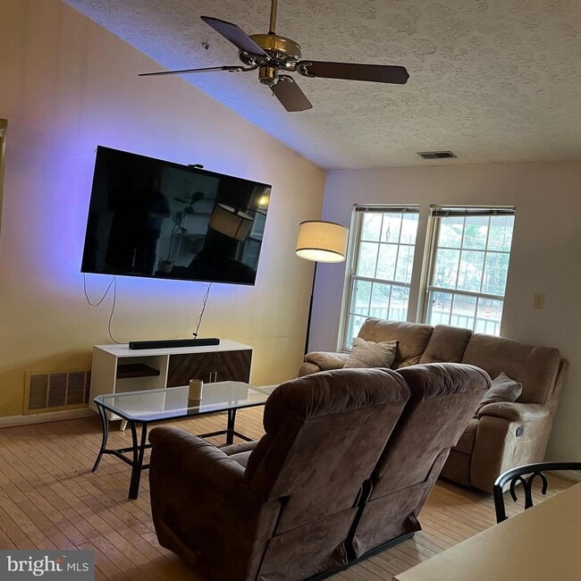 Photo - 24 Inverness Cir