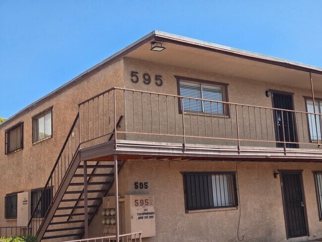 595 N Royal Crest Cir Unidad 19