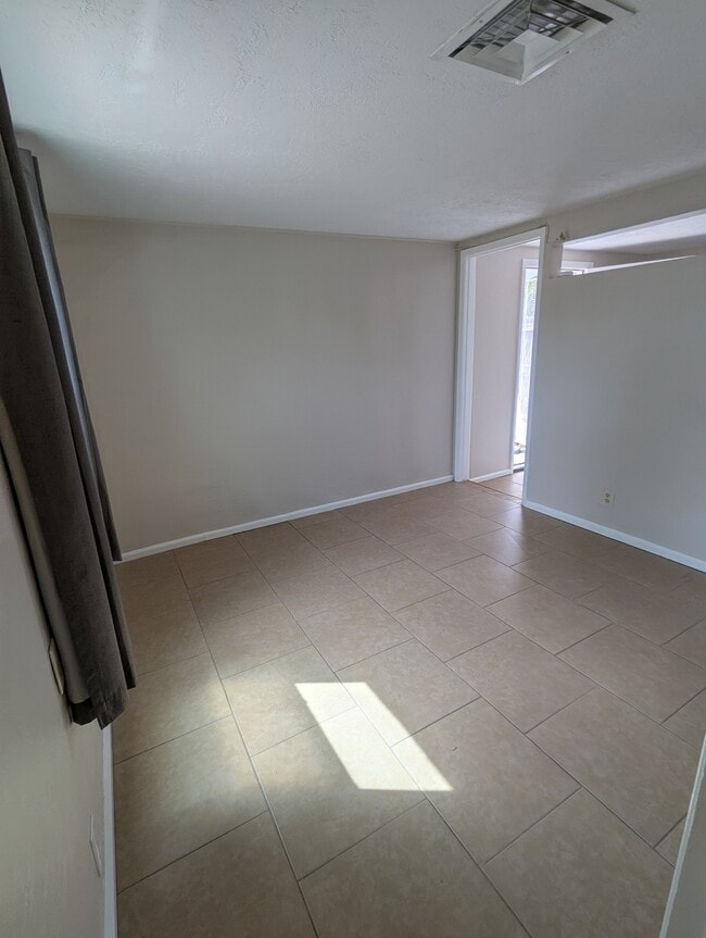 Photo - 1646 N Columbus Blvd