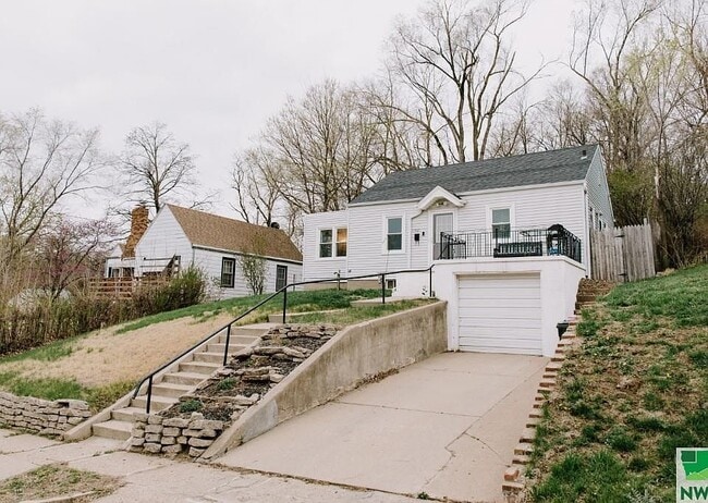 Photo - 1907 Helmer St