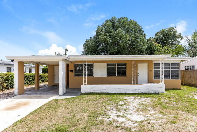 Building Photo - 811 SW 28th Terrace Rental