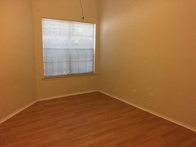 Photo - 2810 Nueces St Unit 104
