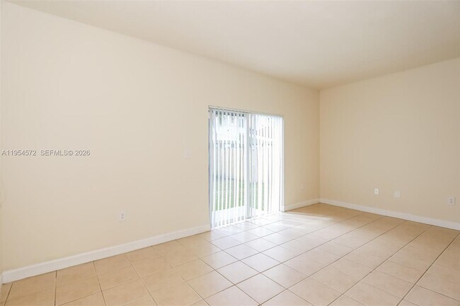 Photo - 15464 SW 18th Ln