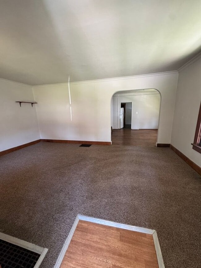 Photo - 4205 Hoagland Ave