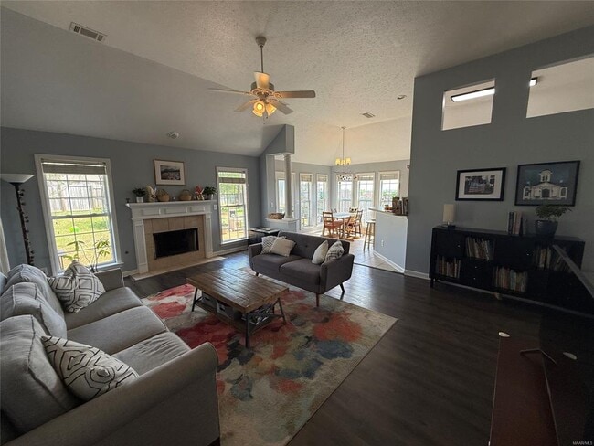 Photo - 650 Little Farm Rd