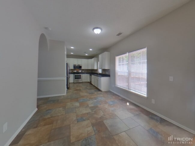 Photo - 175 Walmsley Pl