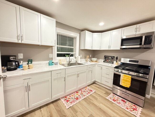 Photo - Renovated 4-bedroom 2 full bath, SINGLE FAMILY HOME!!!