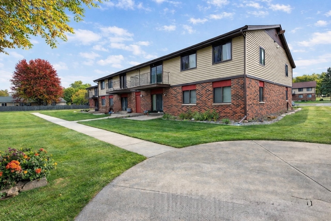 Photo - Hometown Harbor Apartments