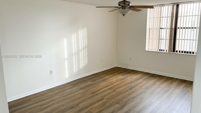 Photo - 10815 SW 112th Ave Unit 311