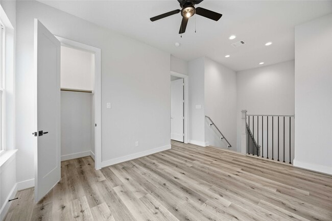 6107 Campo Vista Dr