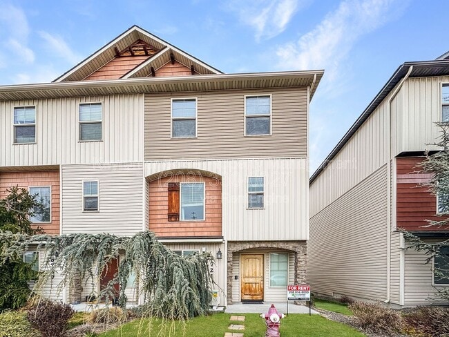 Building Photo - 8721 W Pine Valley Ln