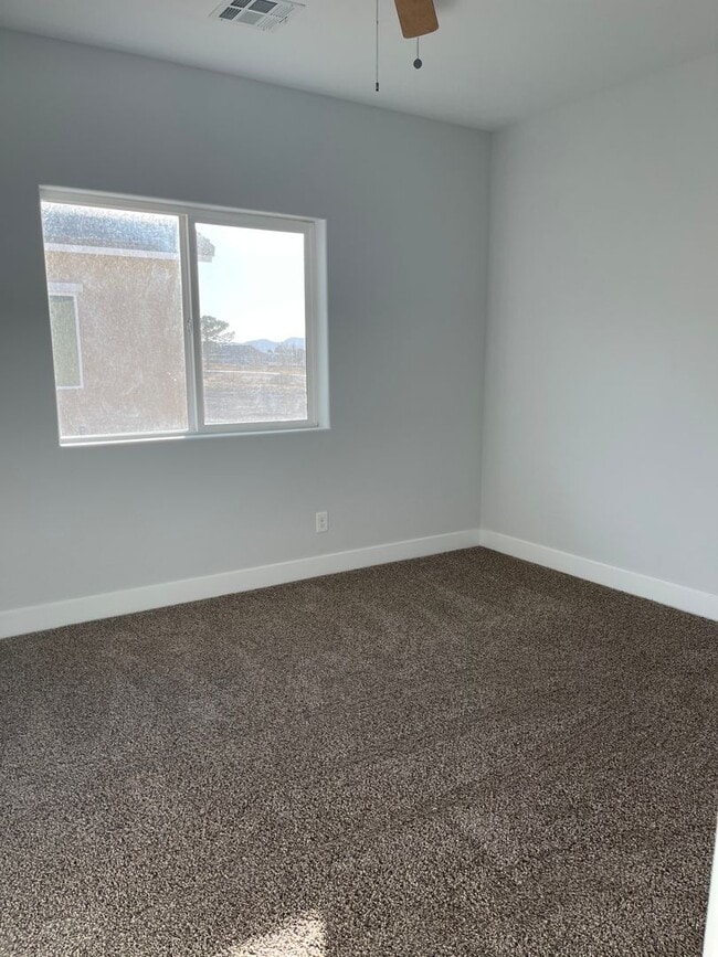 Photo - 3 Bedroom in Pahrump Unit 4