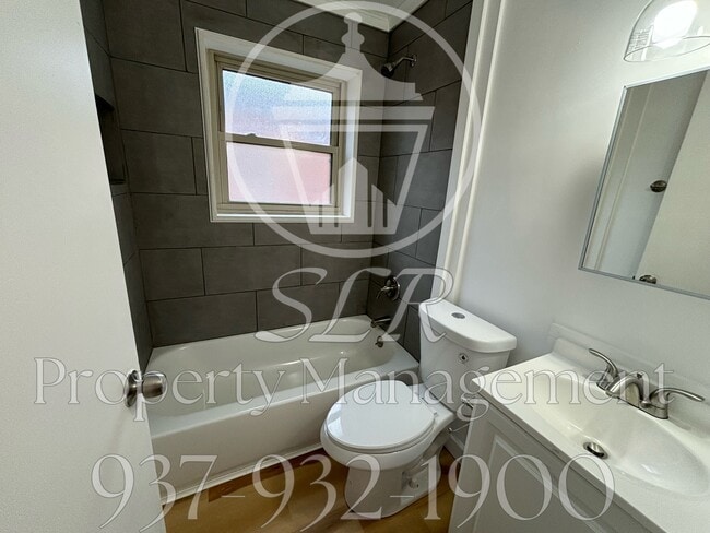 Photo - 212 E Bruce Ave