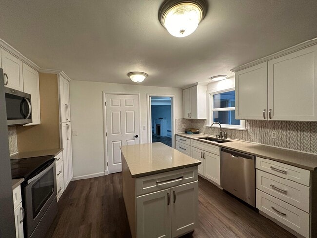 Photo - 922 N Washington St