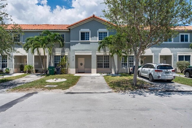 Building Photo - 9135 SW 203rd Terrace Rental