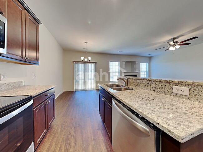 Photo - 153 Caledonia Dr