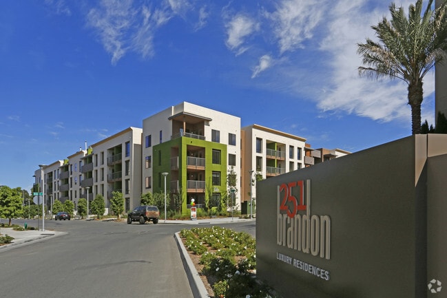 Photo - Sofi Riverview Park