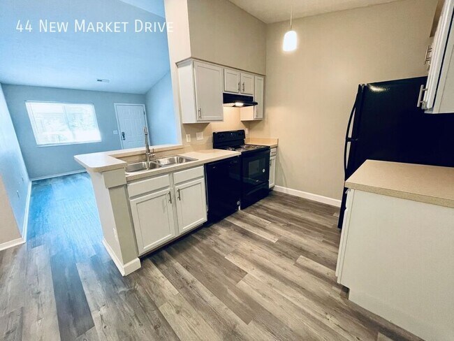 Photo - 44 New Market Dr