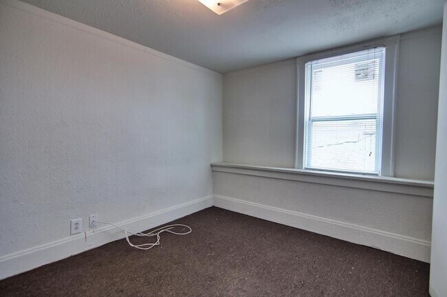 Photo - 4841 Oldenburg Ave Unit 1