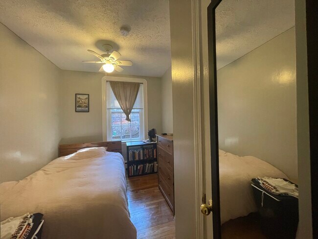 Photo - 49 Saint Stephen St