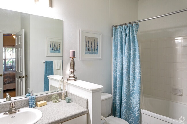 2BR, 2BA - Master Bathroom