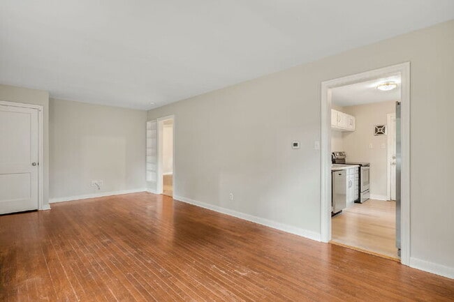 Photo - 1710 Westhill Rd