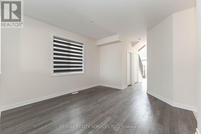 Photo - 82 STARBOARD Cres