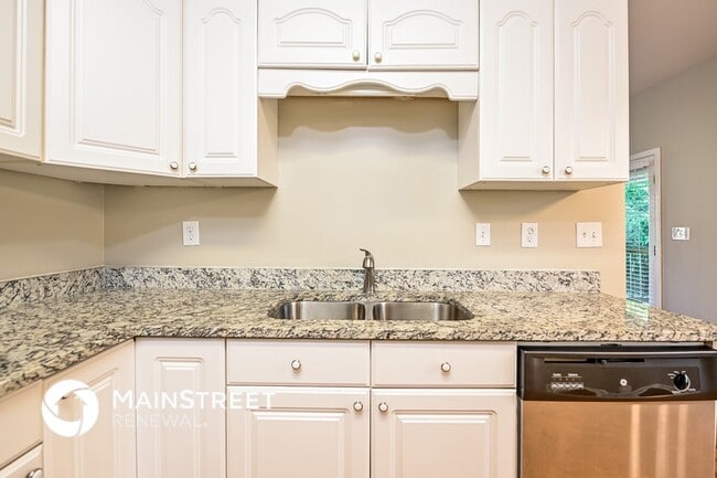 Photo - 415 Willow Glen Dr