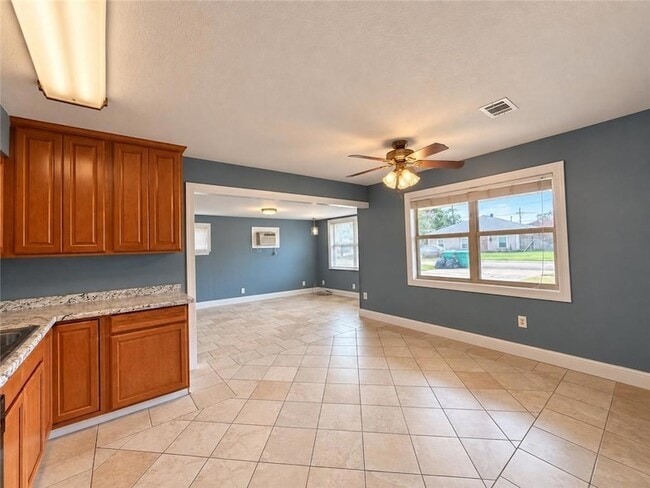140 Johns Hopkins Dr