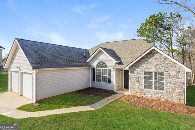 Photo - 3265 Trail Point