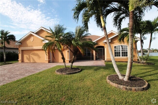 Building Photo - 2086 Grove Dr Rental