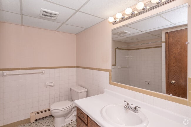 2HAB, 1BA - 990 ft²