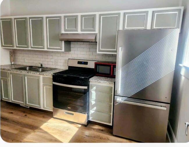 Building Photo - 800 6th St Unit Apartment for rent