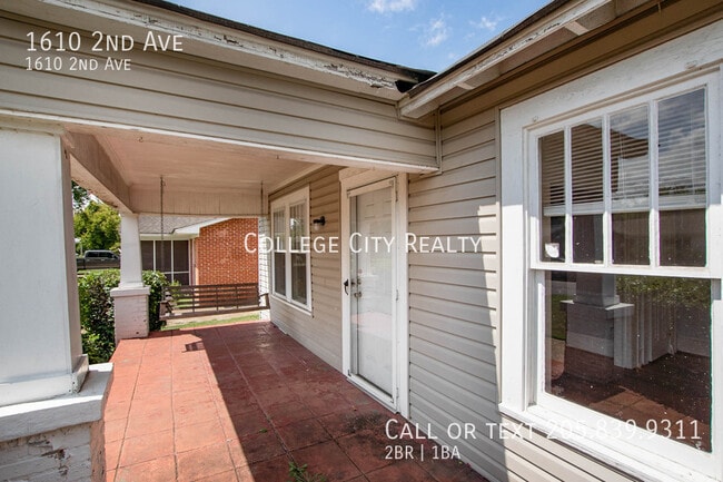 Photo - 1610 2nd Ave