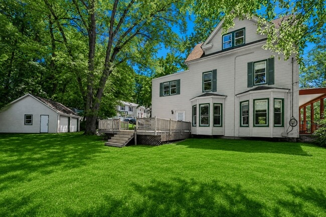 Photo - 48 Stelfox St