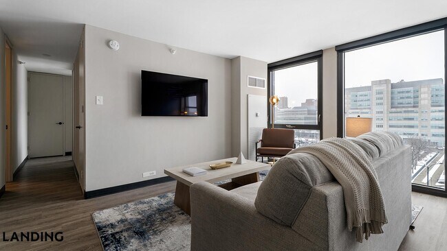 1922 W Ogden Ave Unit 709