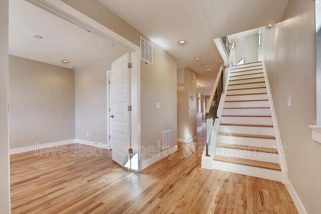 Photo - 3344 N Williams St