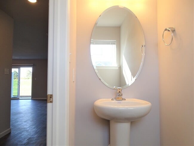 Photo - 6 Cobblestone Ct
