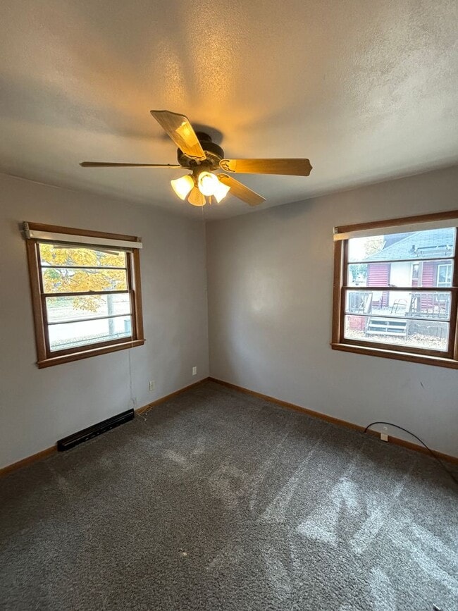Photo - 2 Bedroom, 1 bathroom home in Waterloo