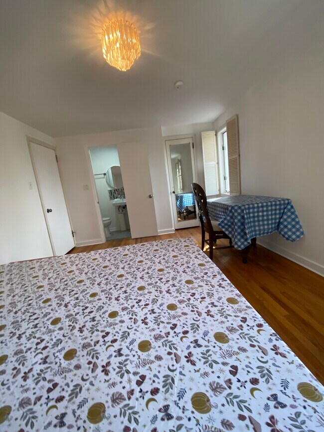 Photo - 5512 Forbes Ave