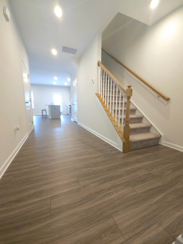 Photo - 804 Oak Center Dr
