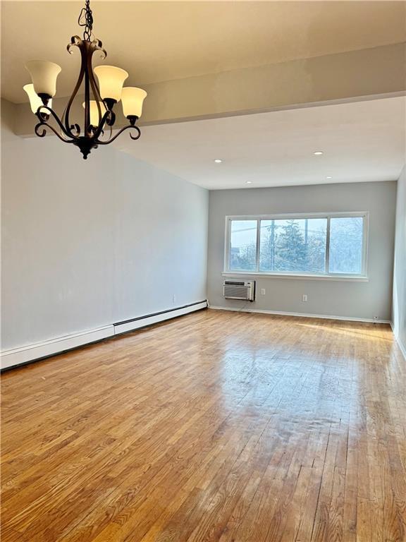 Photo - 1425 E 80th St