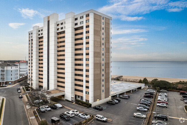 Photo - Harbour Gate Apartments