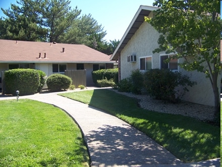 Fotografía del edificio - Chico Villa East Apartments