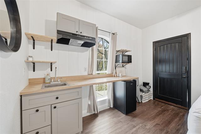 Photo - 156 Howard Newby Ln