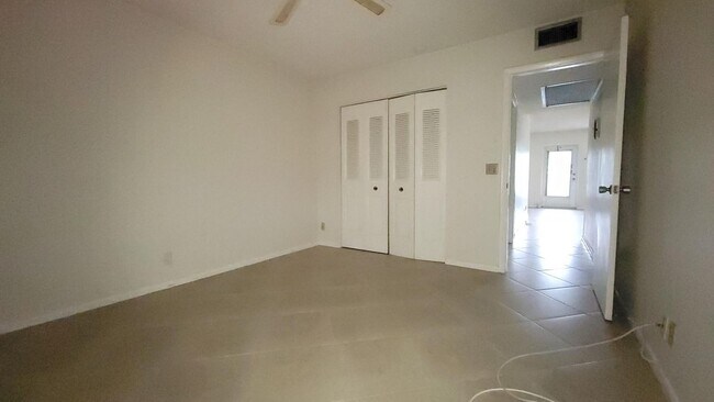 Photo - 165 Canterbury G