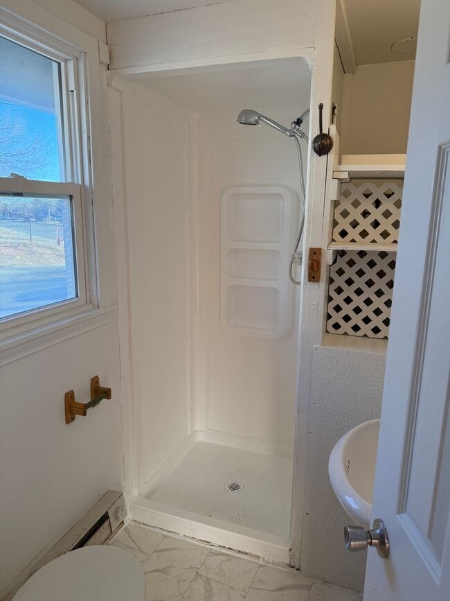 Photo - Studio House close to Canyon Lake.