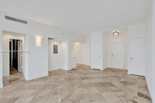 Photo - 90 Edgewater Dr Unit PH 18