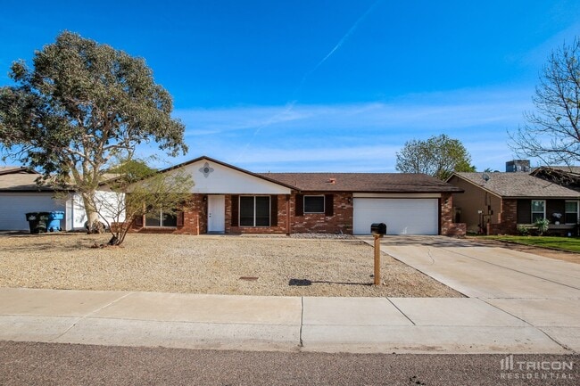 Photo - 19651 N 3rd Dr House
